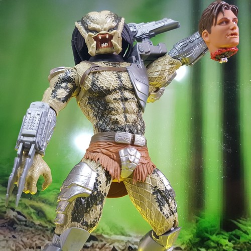 The predator giant - predator, retro