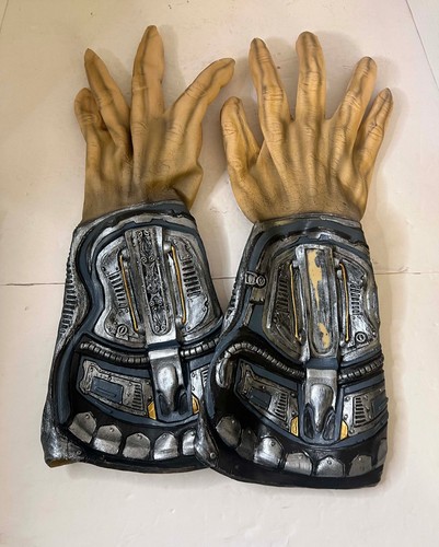 Official predator gloves latex - predator,